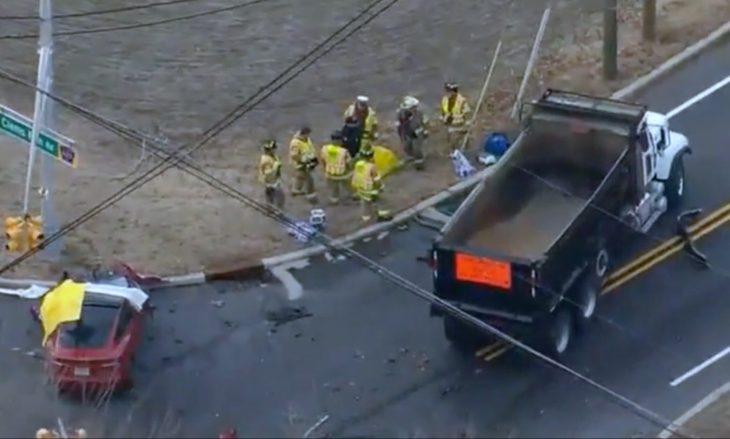 NJ Tesla Kills One in “Veered” Head-on Crash Into Dump Truck ...